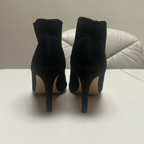 CUSHIONAIRE Women's Genie Stretch Knit Heel Bootie Memory Foam padding, size 8.5 - Picture 9 of 14